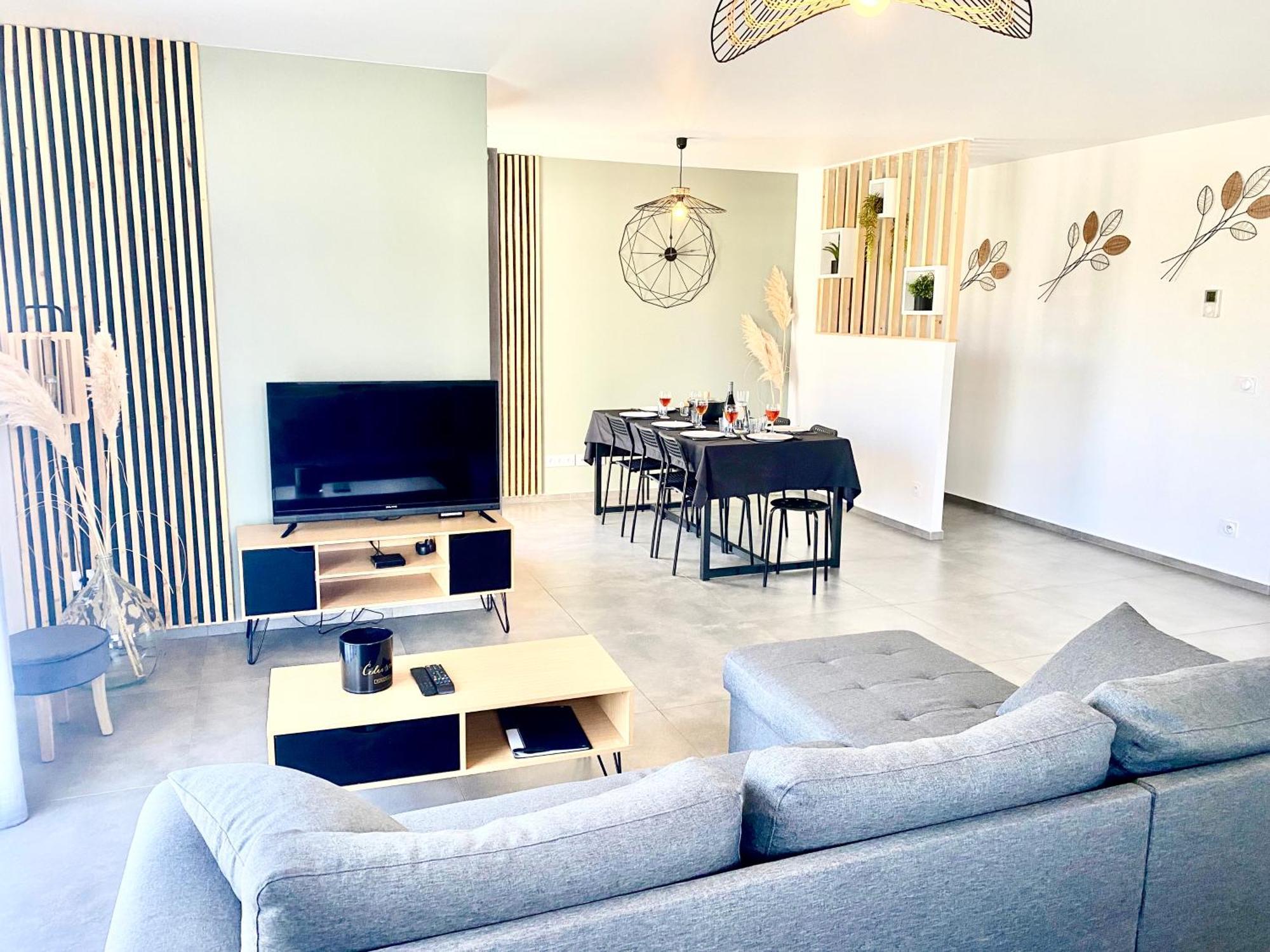 La Contemporaine Villa *